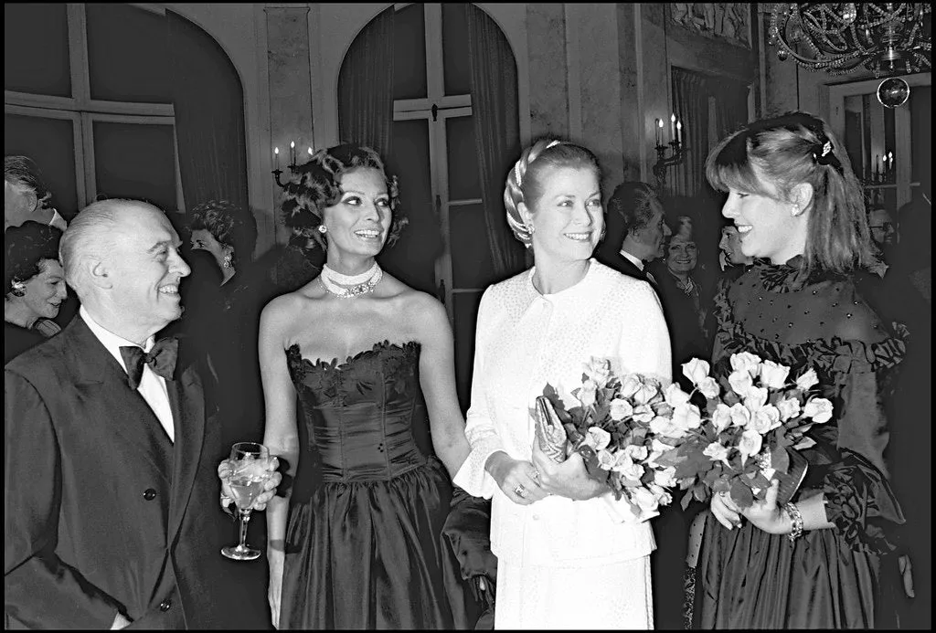 Christian Dior by Marc Bohan Fall 1977 Haute Couture - 12" W