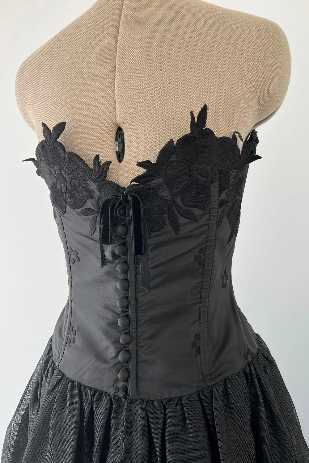 Christian Dior by Marc Bohan Fall 1977 Haute Couture - 12" W