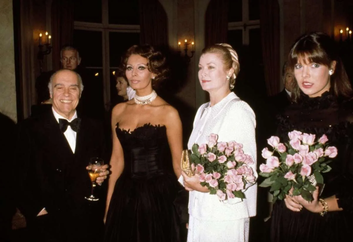 Christian Dior by Marc Bohan Fall 1977 Haute Couture - 12" W