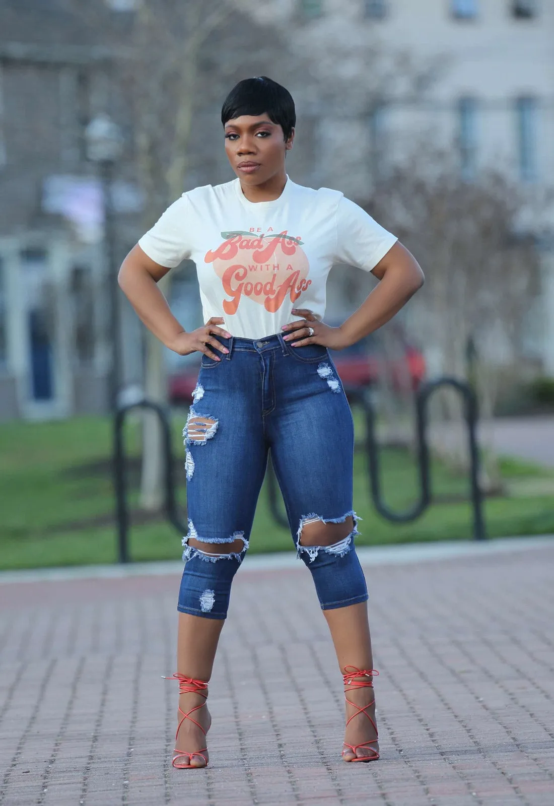 Cover Girl | Distressed Capri Jeans