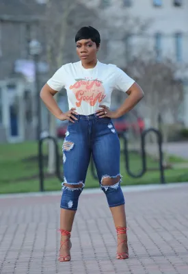 Cover Girl | Distressed Capri Jeans